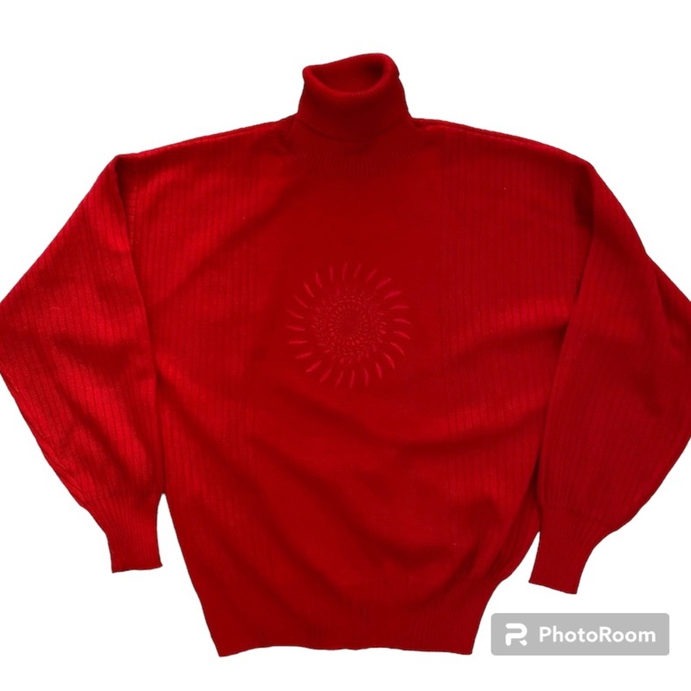 Meister Pinwheel Scarlet Red Turtleneck Sweater Size Small NWT